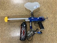 Spyder Paint Ball Gun w/ CO2.