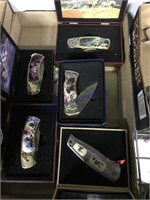 Collector knives in boxes