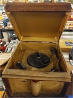 VINTAGE PHILCO HIGH FIDELITY RECORD PLAYER