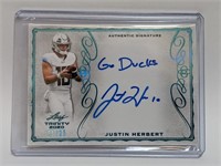 21/25 2020 Leaf Trinity Justin Herbert Signature