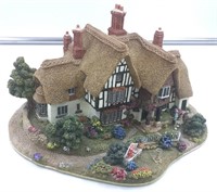 Lilliput Lane Country Living Figurine, made in Eng