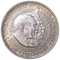 1952 Washingont/Carver Half Dollar NEARLY UNC