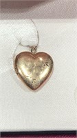 14kt Gold Keep Sake Heart Pendant