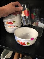 Lot 4 Bowls and 4 Glasses Fall & Apple Decorated