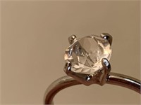 DIAMOND LIKE RING