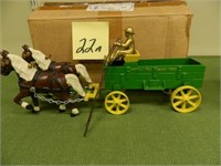 Pioneer Collectibles CI Green/Yellow Grain Wagon -