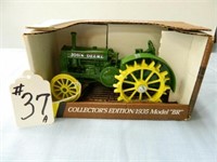 1/16 John Deere 1935 Model BR Tractor (NIB)