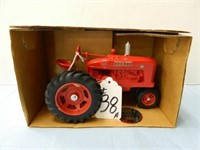 1/16 Spl. Ed. 50th Anniv. Farmall M Tractor -