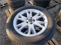 (4) Volvo Wheels/Tires Champiro VP1 P235/60R18