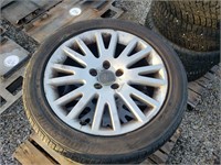 (4) Audi Wheels/Tires Bridgestone P245/45RF17