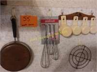 Utensils & small cook pans