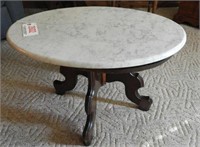 Victorian Walnut oval marbletop tea table 28”x18"