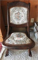 Victorian Style folding rocking chair with up