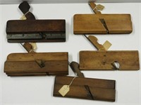(5) antique wooden carpenters planes: W. Dalsh