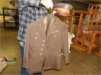 WWII era Officers Uniform (1st Lt.) with ribbons