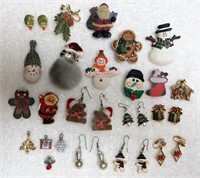 Lot of Vintage - small Christmas Jewelry U16G