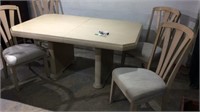 Dining Table w Chairs R9A
