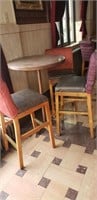 Round Table 30"R x 42"H w/3chairs