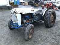 Ford 800 Series Tractor- Non Operable