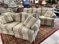 Thomasville Matching Couch & Love Seat