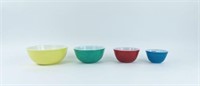 4 Colored Pyrex Nesting Mixing Bowls