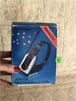Vintage AM/FM Mini Headphones Radio NIB