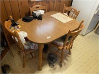 Dinette Table and Four Chairs
