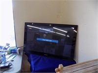 42" Diagonal Samsung Flat Screen TV w/ Remote