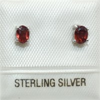 Silver Garnet(0.4ct) Earrings