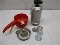 Juicer/ Cookie Press And Sifter