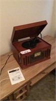 Crosley CR704 radio