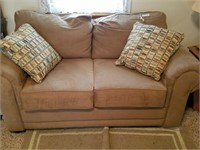 Klaussner Micro Fiber Love Seat in excellent cond.