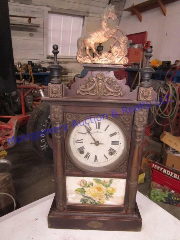 COLLECTOR CLOCK AUCTION