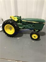 JOHN DEERE WF TRACTOR