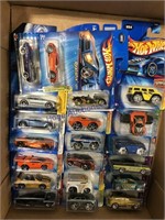 20 HOT WHEELS ON CARDS