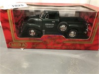 1953 CHEVY PICK UP, 1:18 SCALE, IN BOX
