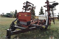 Friggstad 28' Cultivator w/ Tine Harrows, Liquid