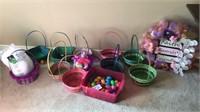 11 Easter baskets and wreath