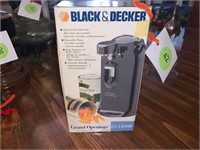 NEW IN BOX BLACK AND DECKER CAN OPENER
