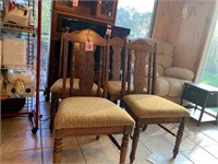 FOUR VINTAGE DINING CHAIRS