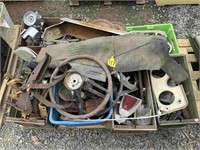 PALLET OF HOLDEN PARTS INCLUDES: EH TO HR