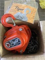 Tiger 1 Ton Chain Hoist