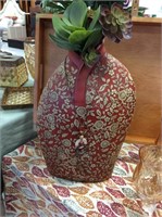 Asian blouse vase