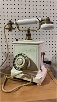 Vintage French rotary telephone with a crank