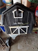 Black Barn  Mail Box