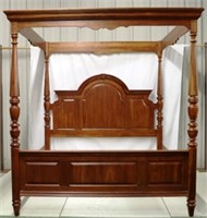 Pennsylvania House King Size Bed w/ Canopy