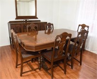 Antique Dining Room Table & Chair Set