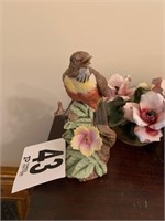 Bird Figurine (Chip on Beak) (US Landing)
