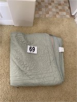 Bed Coverlet (US2)