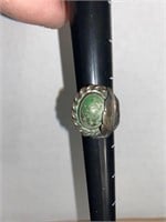 Vintage Sterling Silver Ring Leave Green Stone